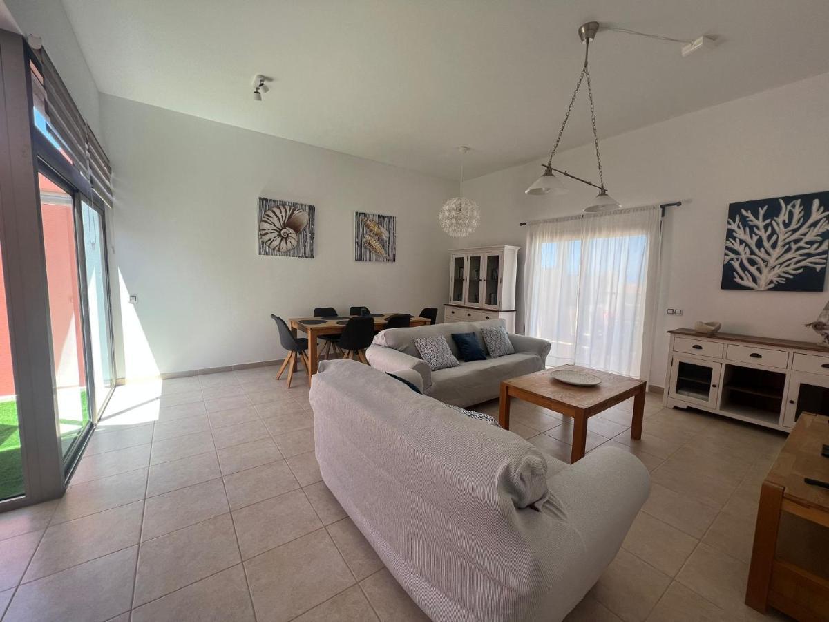 Ajana Villa กาเลตาเดฟุสเต ภายนอก รูปภาพ