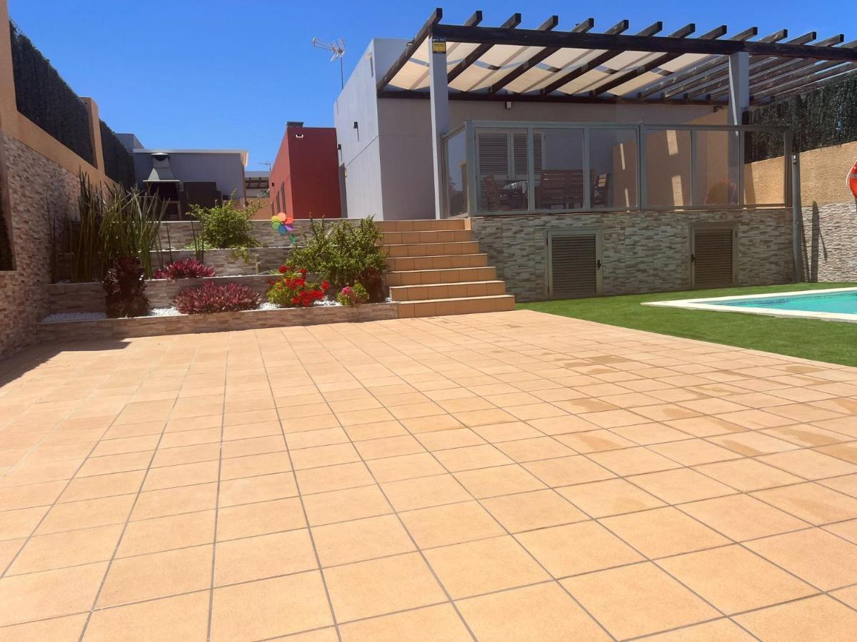 Ajana Villa กาเลตาเดฟุสเต ภายนอก รูปภาพ